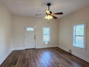 1504 Watterson Rd in Red Rock, TX - Building Photo - Building Photo