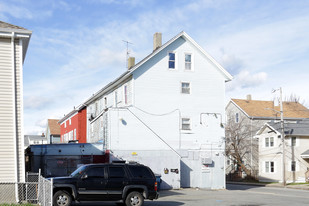 223 Morgan St in Fall River, MA - Foto de edificio - Building Photo