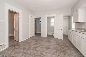 3679 E 55th St in Cleveland, OH - Building Photo - Building Photo