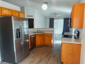 7867 Country Chase Ave in Lakeland, FL - Building Photo - Building Photo