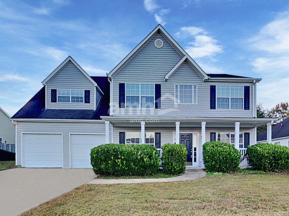 3153 English Ivy Ln in Buford, GA - Foto de edificio