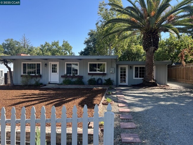 760 Rosewood Dr in Walnut Creek, CA - Building Photo - Building Photo