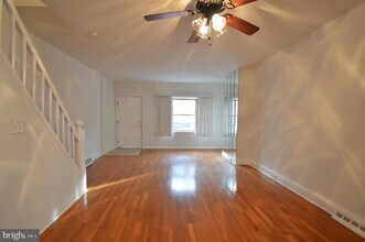 2509 S Alder St in Philadelphia, PA - Foto de edificio - Building Photo