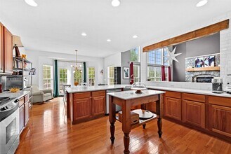 7827 Wind Hill Dr in O'Fallon, MO - Building Photo - Building Photo