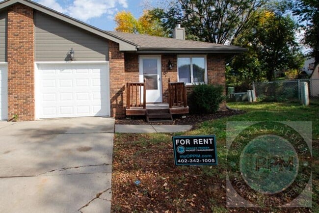 property at 5211 N 116th Ct