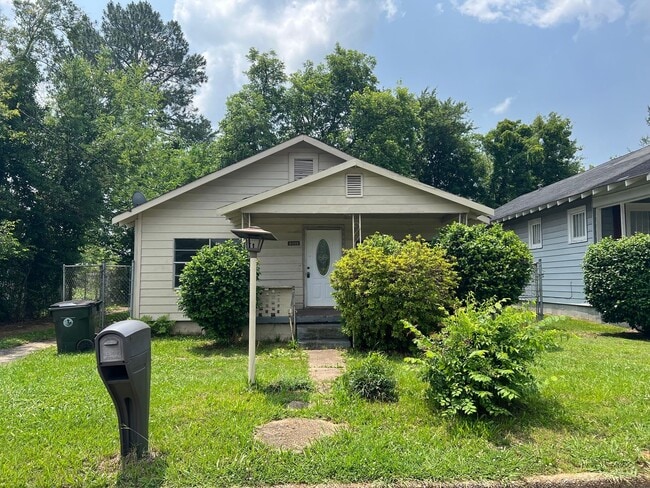 property at 3019 28th St