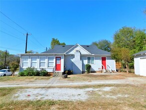 216 Maple St in Denton, TX - Building Photo - Building Photo