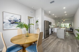 Keys at Wildwood in Oxford, FL - Building Photo - Interior Photo