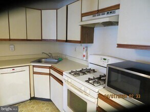 21 Aspen Ct in Trenton, NJ - Building Photo - Building Photo