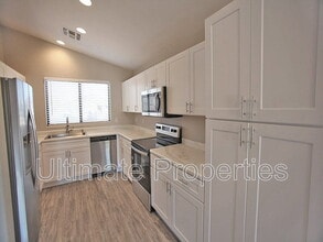 631 E Arizona Ave in Buckeye, AZ - Building Photo - Building Photo