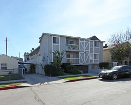 262 W Valencia Ave Apartments