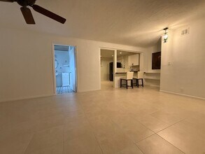 656 Manor Dr in Boynton Beach, FL - Building Photo - Building Photo