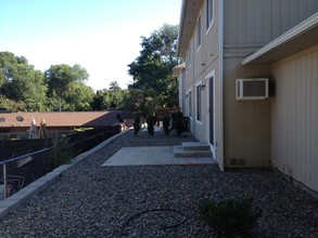 1315 S 18th Ave in Yakima, WA - Foto de edificio - Building Photo