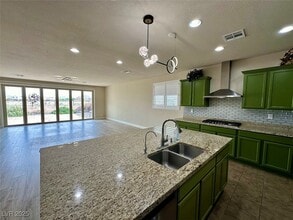 962 Whitworth Ave in Las Vegas, NV - Building Photo - Building Photo