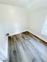 3119 W 68th St in Cleveland, OH - Foto de edificio - Building Photo