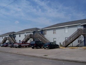 Clemson Street Apartments in Kenner, LA - Foto de edificio - Building Photo