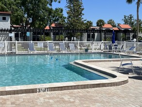 3241 S Beneva Rd-Unit -102 in Sarasota, FL - Building Photo - Building Photo