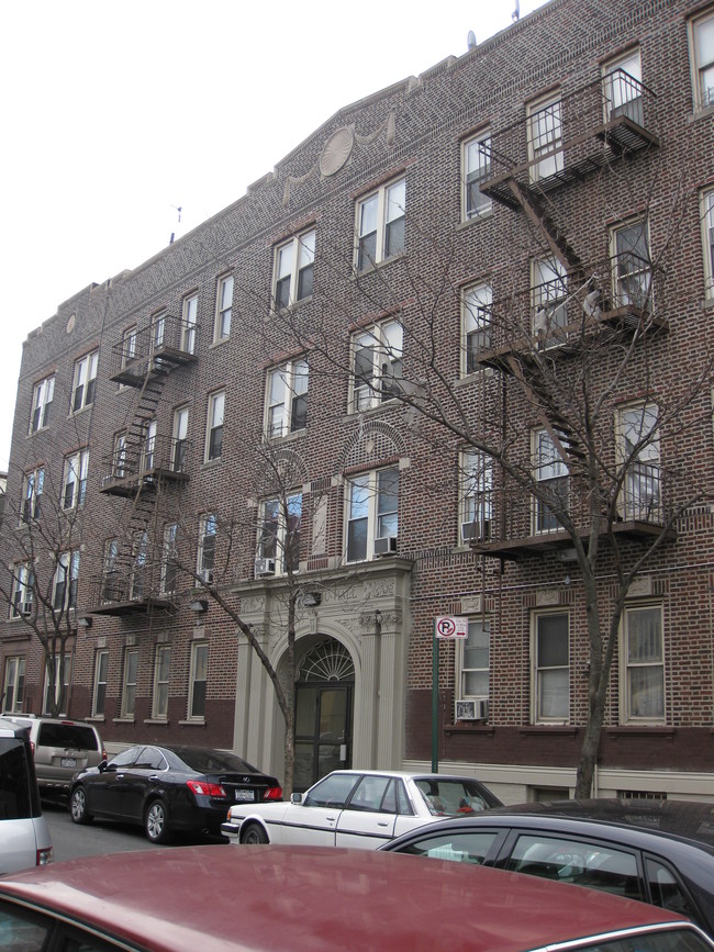 2902 Cortelyou Rd in Brooklyn, NY - Building Photo - Building Photo