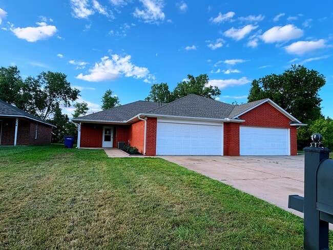 property at 5320 W 7th Ave