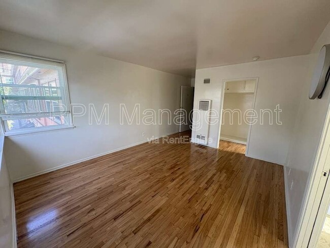 124 S Park View St in Los Angeles, CA - Building Photo - Building Photo