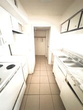 717 Richcrest Dr in Houston, TX - Building Photo - Building Photo