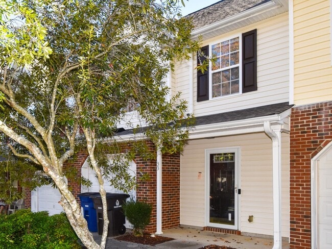 33 Scott Hollow Dr in Winston-Salem, NC - Building Photo - Building Photo