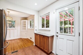 121 Fleetwood Terrace in Silver Spring, MD - Building Photo - Building Photo