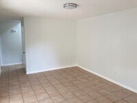 5327 Pinewilde Dr photo'