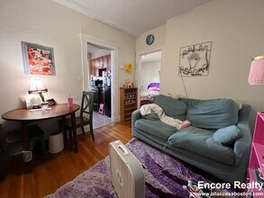 124 Washington St, Unit 2 in Boston, MA - Foto de edificio - Building Photo