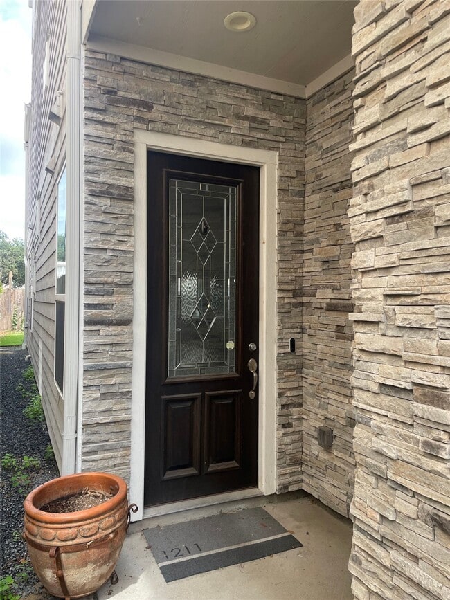 property at 1211 Marconi St