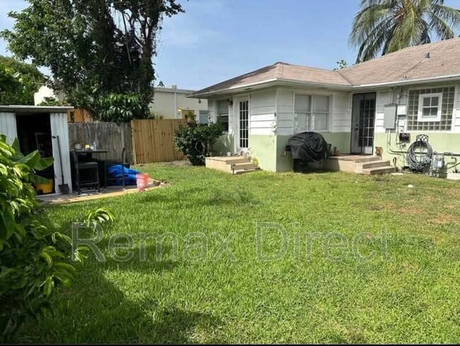 727 S M St in Lake Worth Beach, FL - Building Photo - Building Photo