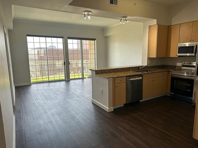 property at 3225 Turtle Creek Blvd