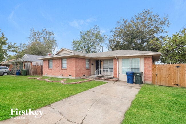 3101 Marydale Rd in Garland, TX - Building Photo - Building Photo
