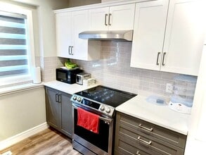 4137 76 St NW in Edmonton, AB - Building Photo - Building Photo