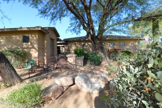 9082 E Mohawk Ln in Scottsdale, AZ - Building Photo - Building Photo