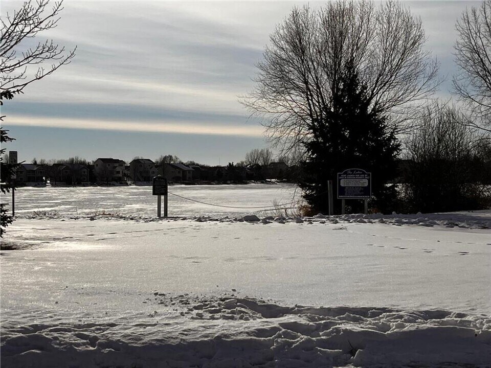 12122 Yancy St NE in Blaine, MN - Building Photo