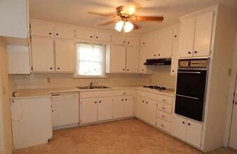 1105 S Avondale St in Amarillo, TX - Building Photo - Building Photo