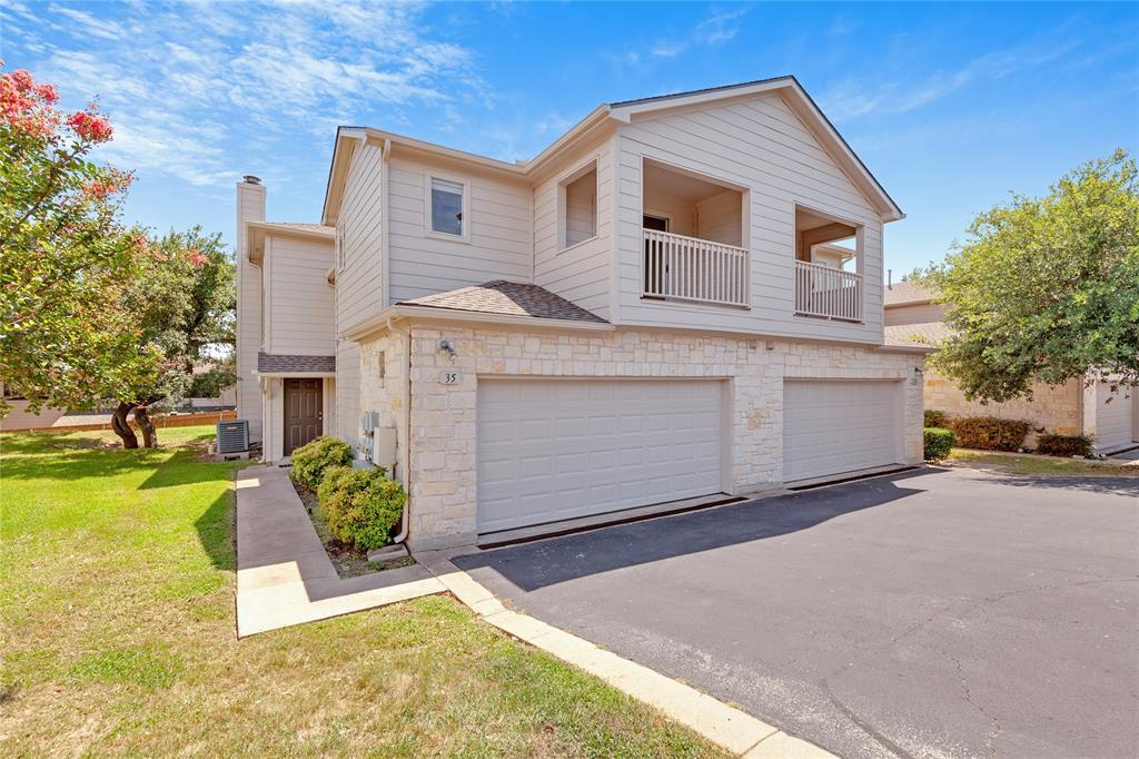 7500 Shadowridge Run in Austin, TX - Building Photo