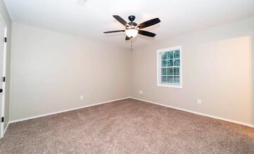 2116 77th St in Lubbock, TX - Building Photo - Building Photo