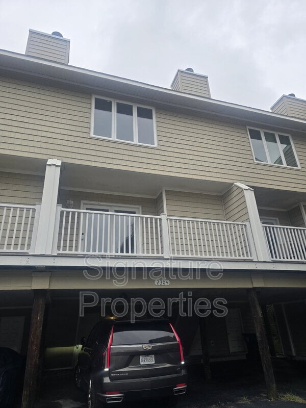 property at 2304 La Jolla Ct