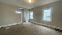 1735 Roosevelt Cir in Toledo, OH - Building Photo - Building Photo