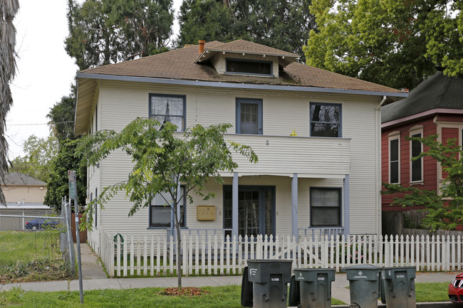 1514 F St in Sacramento, CA - Foto de edificio - Building Photo