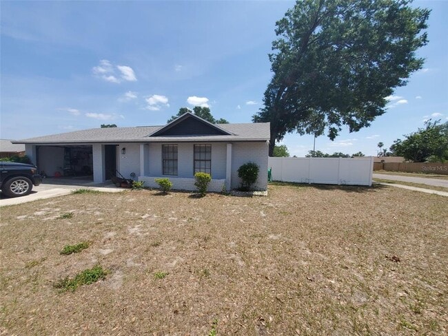 property at 3416 King Richard Ct