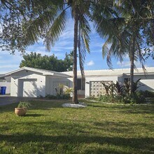 421 SW 18th St in Pompano Beach, FL - Building Photo - Building Photo