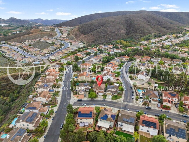 807 Via Bahia in San Marcos, CA - Building Photo - Building Photo