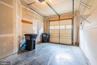 21927 Windy Oaks Square in Broadlands, VA - Building Photo - Building Photo