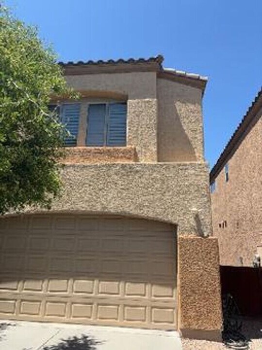 2230 W Night Air Ln in Tucson, AZ - Building Photo