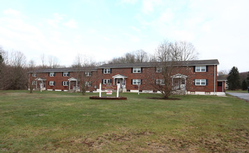 Magnolia Place in Colchester, CT - Building Photo - Building Photo