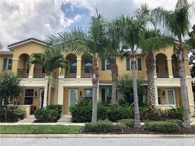 3770 82nd Ave Cir E in Sarasota, FL - Building Photo