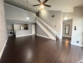 3324 NW 101st Ave in Sunrise, FL - Building Photo - Building Photo